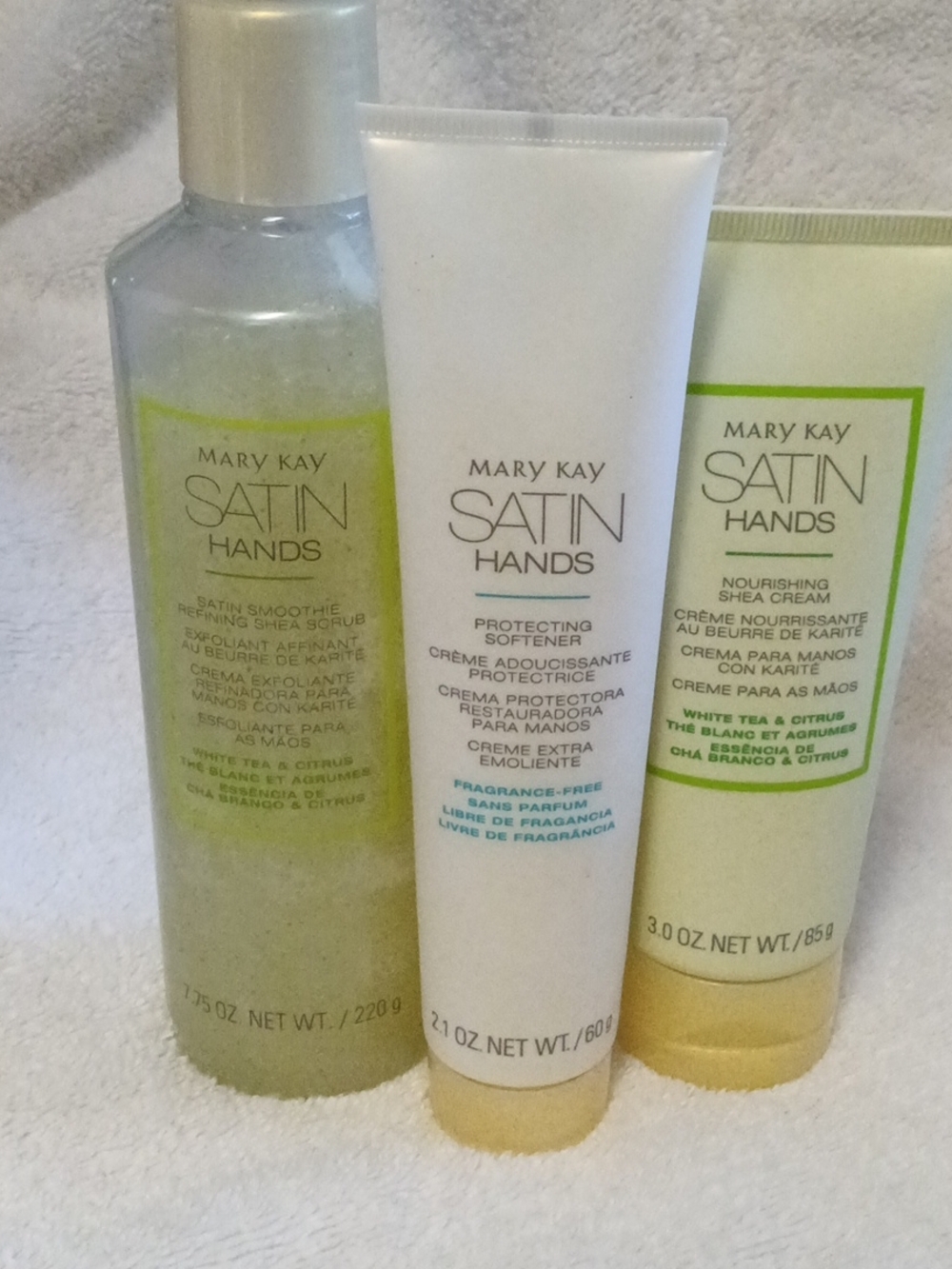 Mary Kay Satin Hands Set - White, Light Green, Gold Accents